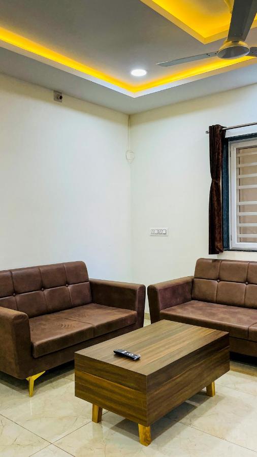 Luxurious 3 Bhk Villa In Bhuj - Shivani Homestay المظهر الخارجي الصورة