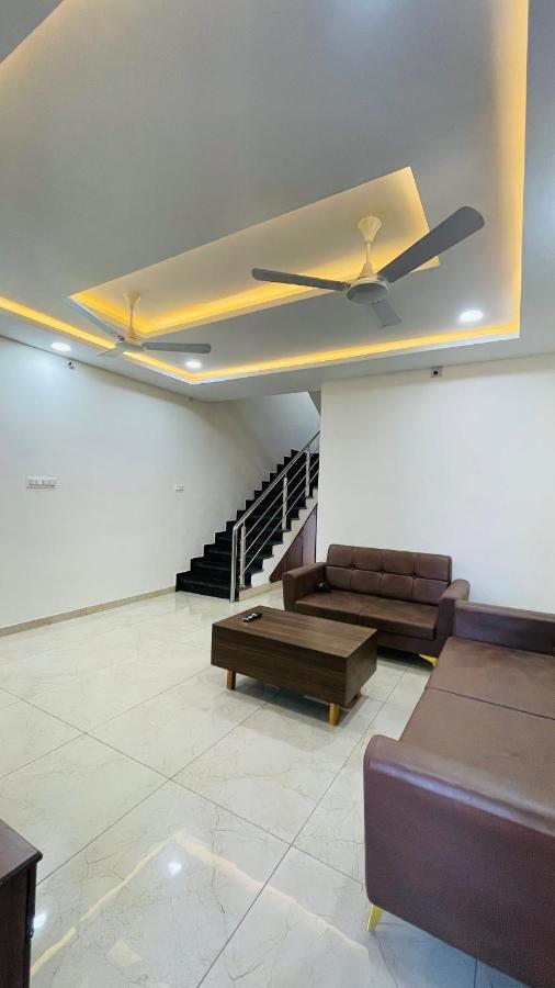 Luxurious 3 Bhk Villa In Bhuj - Shivani Homestay المظهر الخارجي الصورة