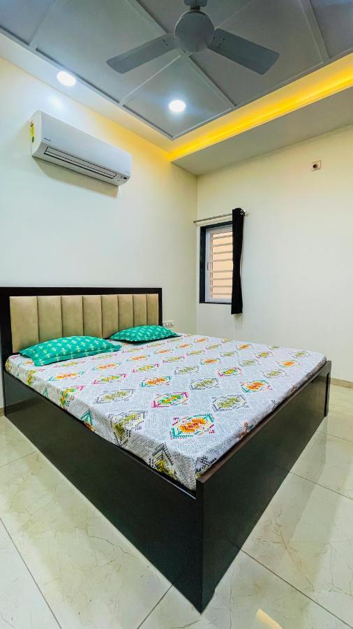 Luxurious 3 Bhk Villa In Bhuj - Shivani Homestay المظهر الخارجي الصورة